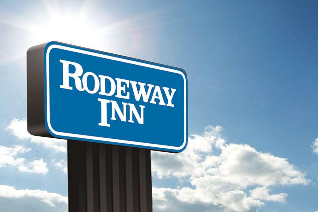 Rodeway Inn Plankinton Exterior photo